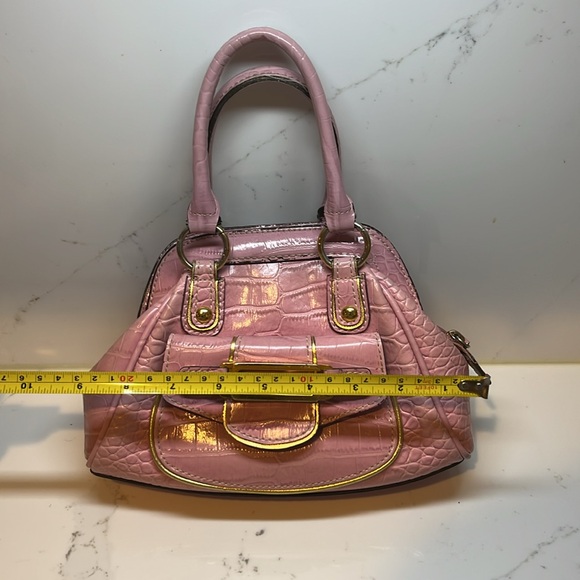Pink Y2K Guess Purse - Picture 6 of 10